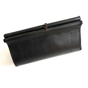 AT1 Von schräg oben